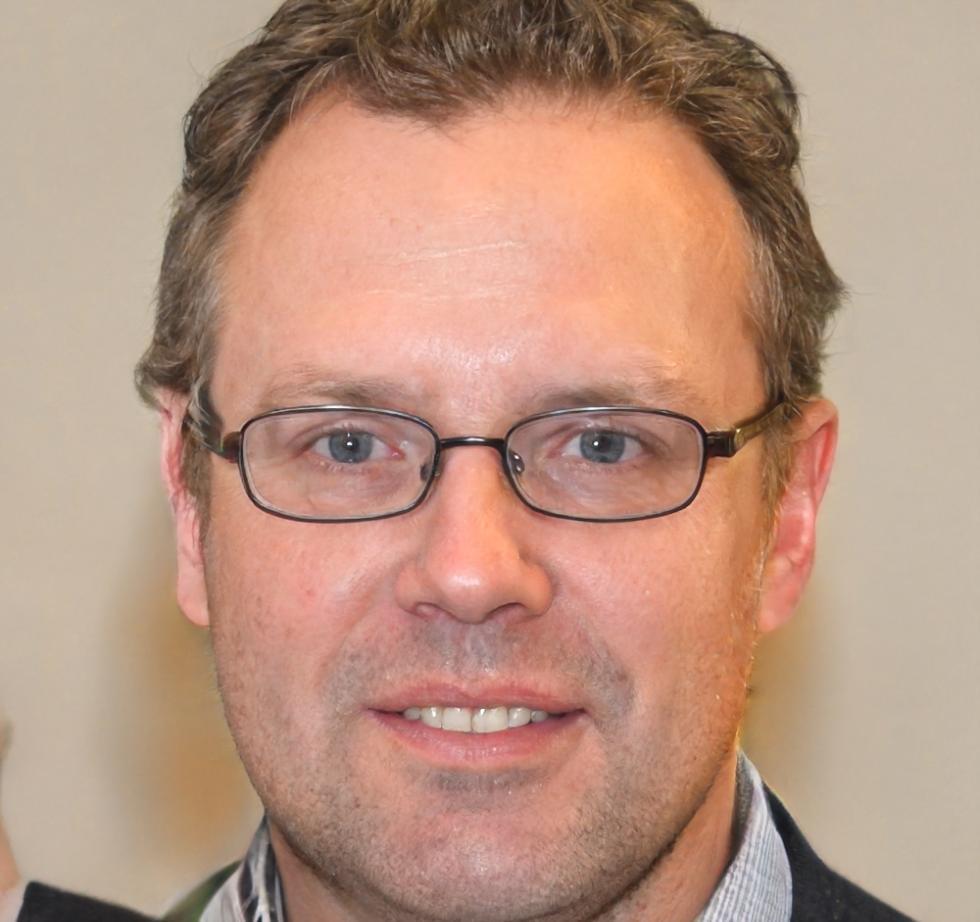 Marcus Thompson - Visual Learning Specialist